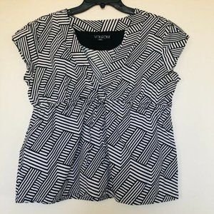 Volcom Black/White Capped SleeveTee/Blouse- Size Large